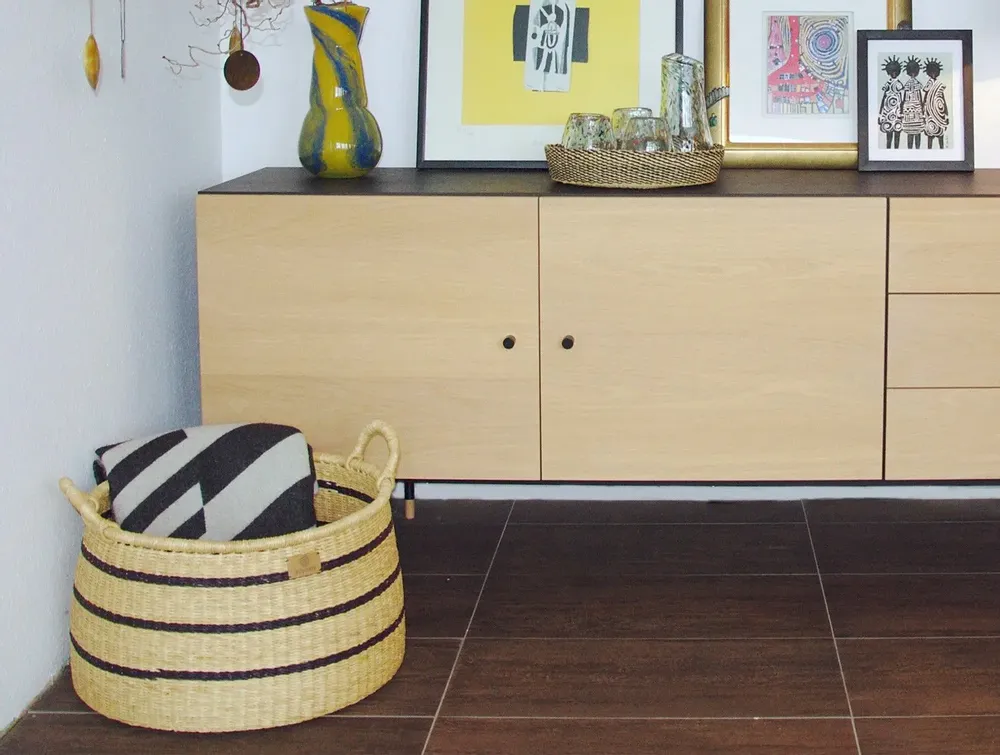 Objets de décoration - Panier de rangement Enyo | Panier de sol | Rayures bleues naturelles - SOLOKO