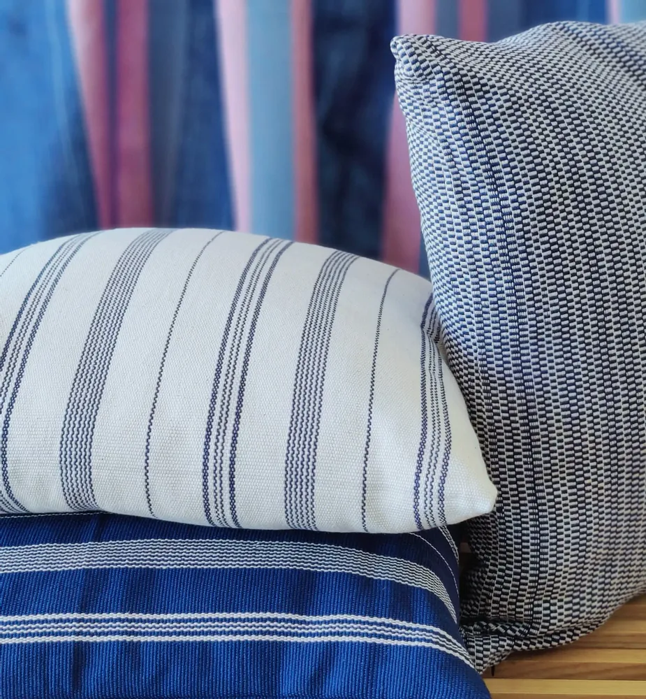 Coussins textile - Housse de coussin tissée à la main | Tsiame beige à rayures bleues - SOLOKO