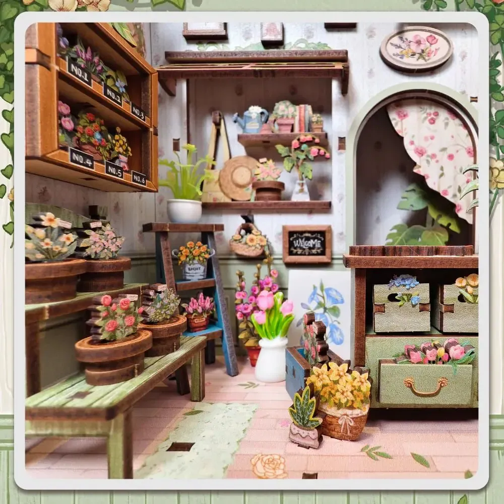 Cadeaux - Champs-Élysées Florist - Book Nook - VCL CORP