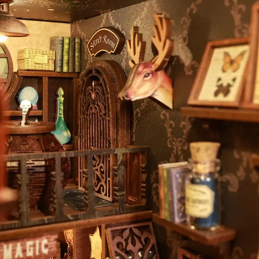 Cadeaux - Eternal Bookstore - Book Nook - VCL CORP