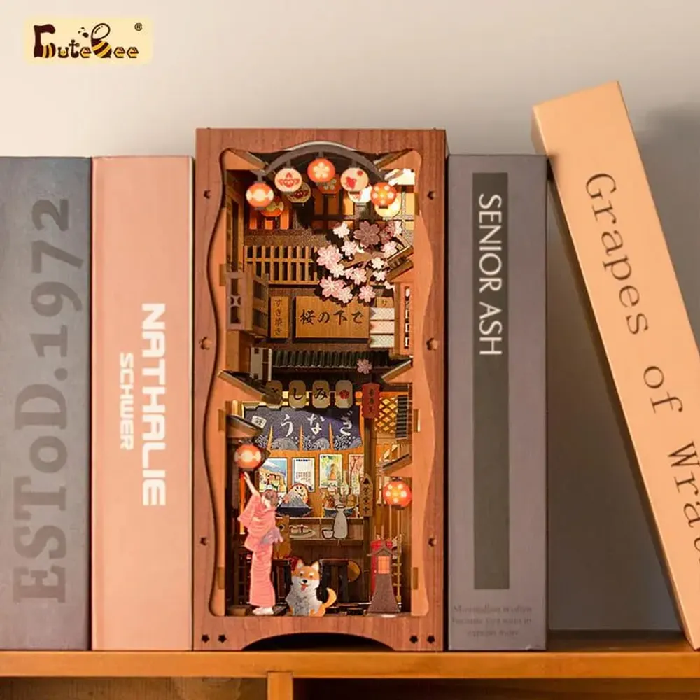 Cadeaux - Under the Sakura Tree - Book Nook - VCL CORP