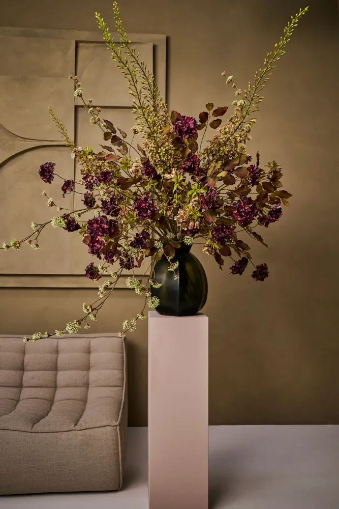 Floral decoration - Eyecatching artificial burgundy flower mix - SILK-KA BV