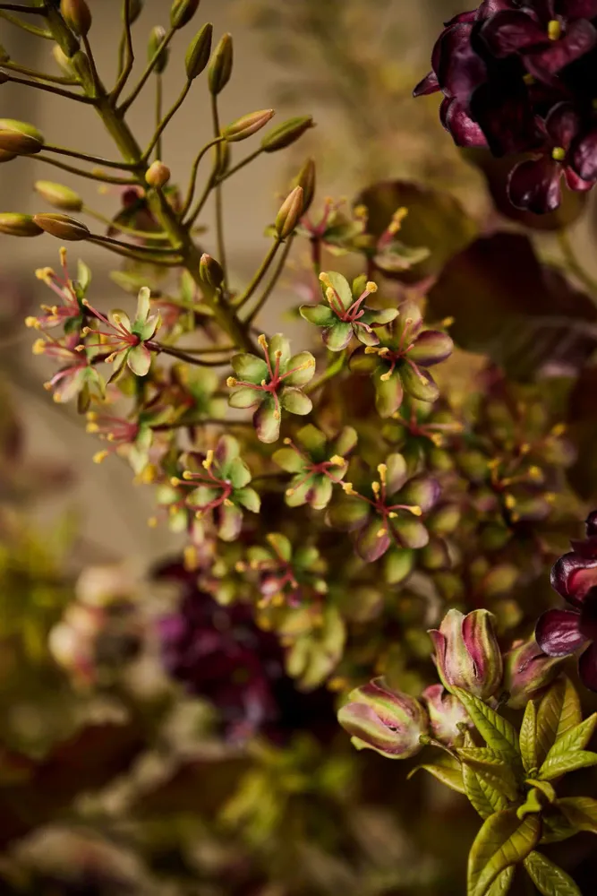 Floral decoration - Eyecatching artificial burgundy flower mix - SILK-KA BV