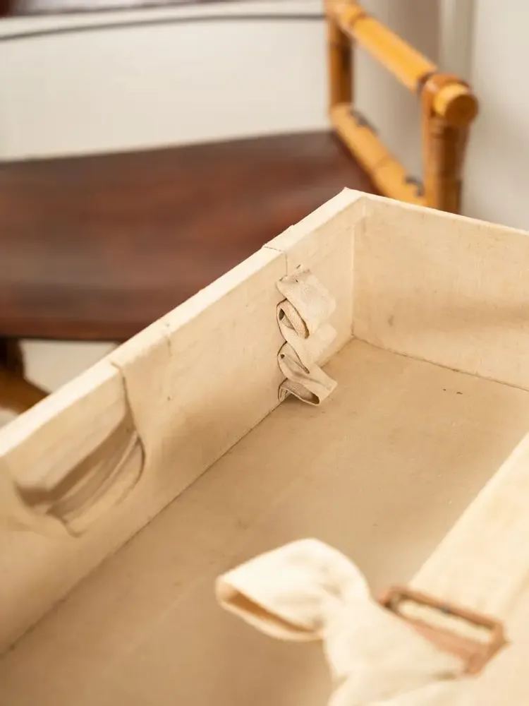 Decorative objects - Louis Vuitton Courier Box - BAGAGE COLLECTION