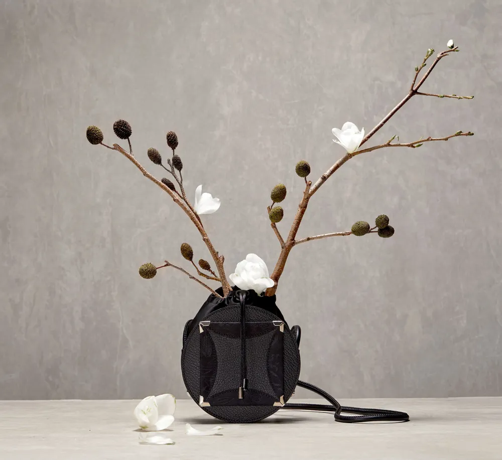Bags and totes - [PYOGO STUDIO] YOEUI ROUND BAG - SEOUL DESIGN FOUNDATION