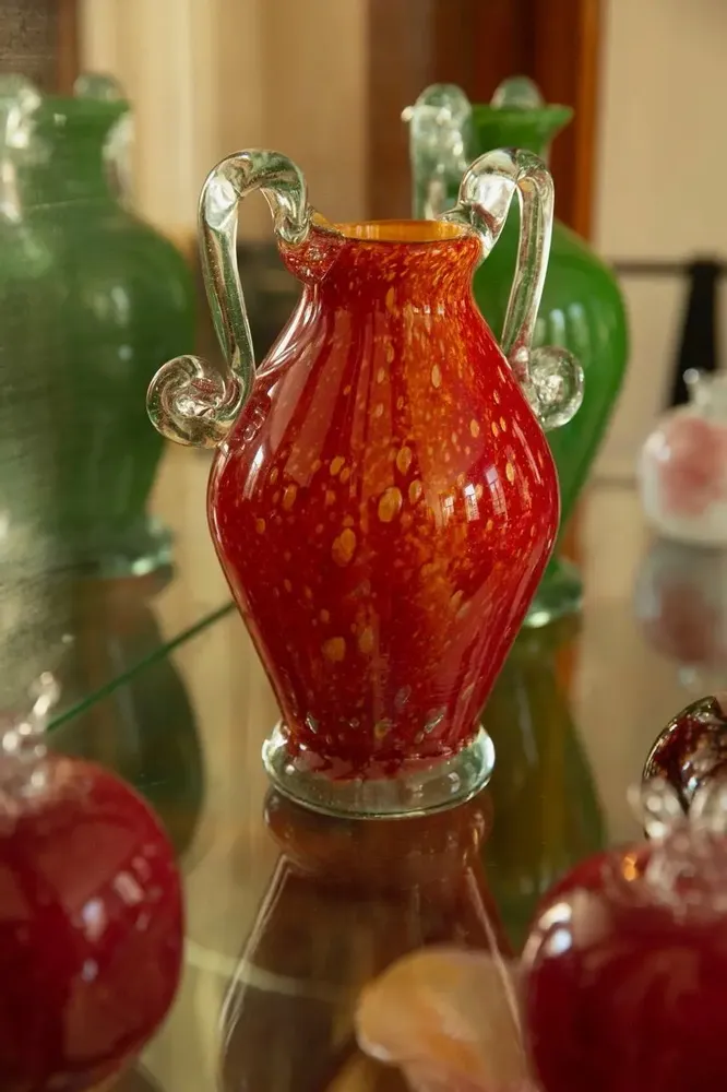 Vases - Vase amphore en verre soufflé, rouge moucheté doré, moyen - ANTHOLOGIST