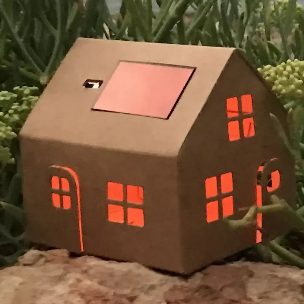Objets déco enfant - CASAGAMI maisonnette solaire en carton made in France - LITOGAMI