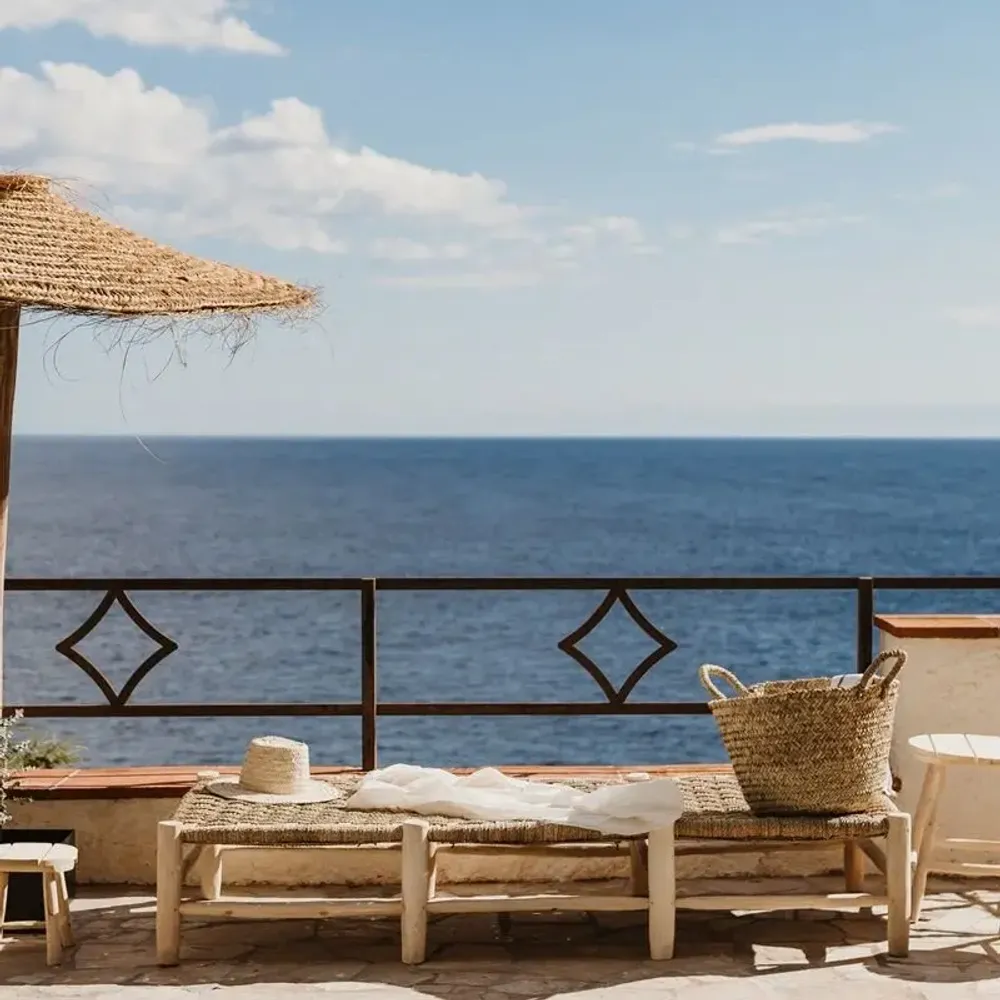 Bancs - Banc en bois tressé en feuille de palmier – 190 cm | Cosydar Déco - COSYDAR-DECO