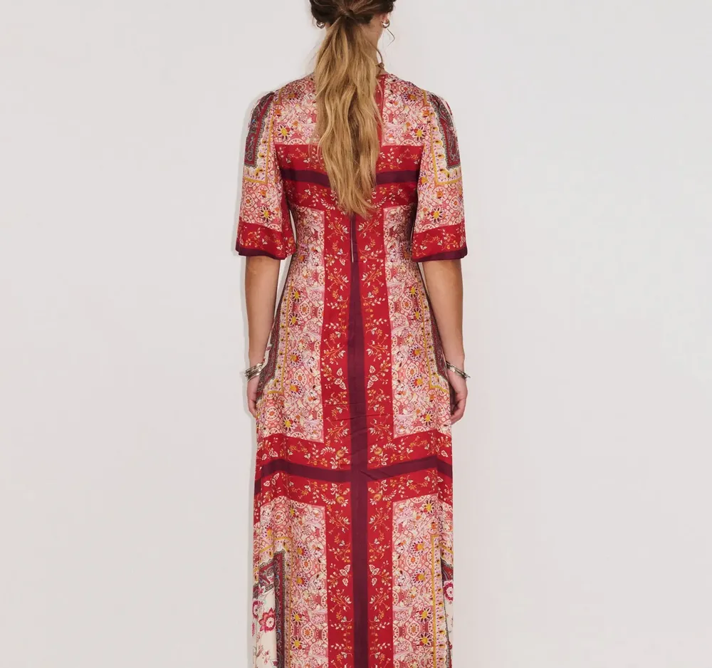 Prêt-à-porter - 11 . ROBE LONG MC ROMANCE - STELLA FOREST