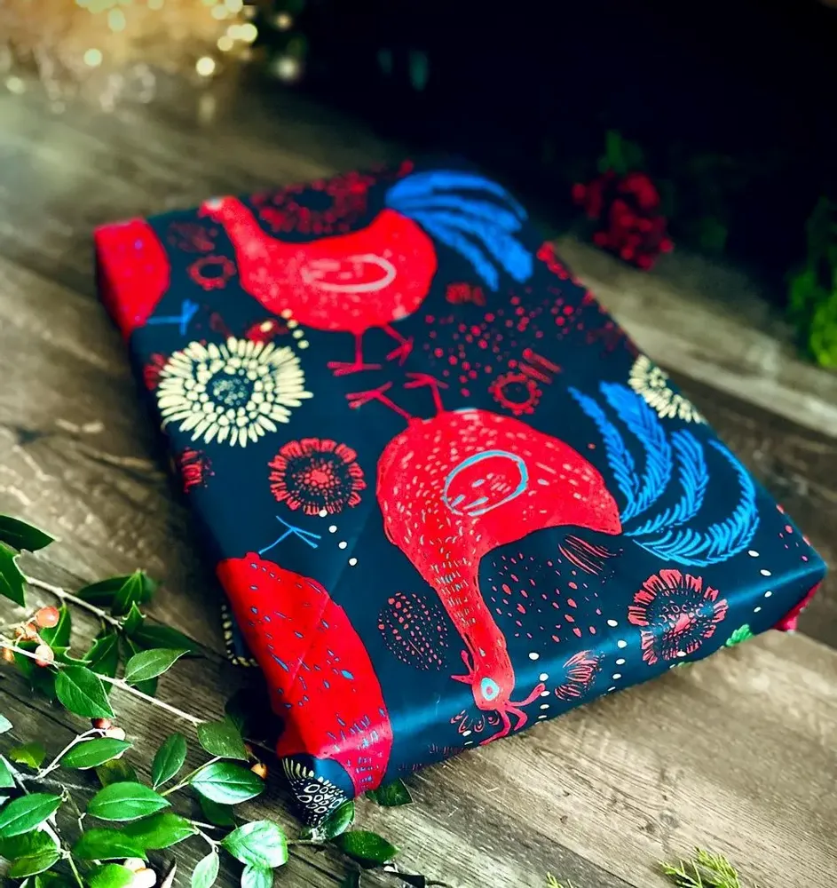 Other Christmas decorations - The Deer Seeing Itself in the Water Size M 55x55cm - CARÉDEAU PAPIER CADEAU RÉUTILISABLE