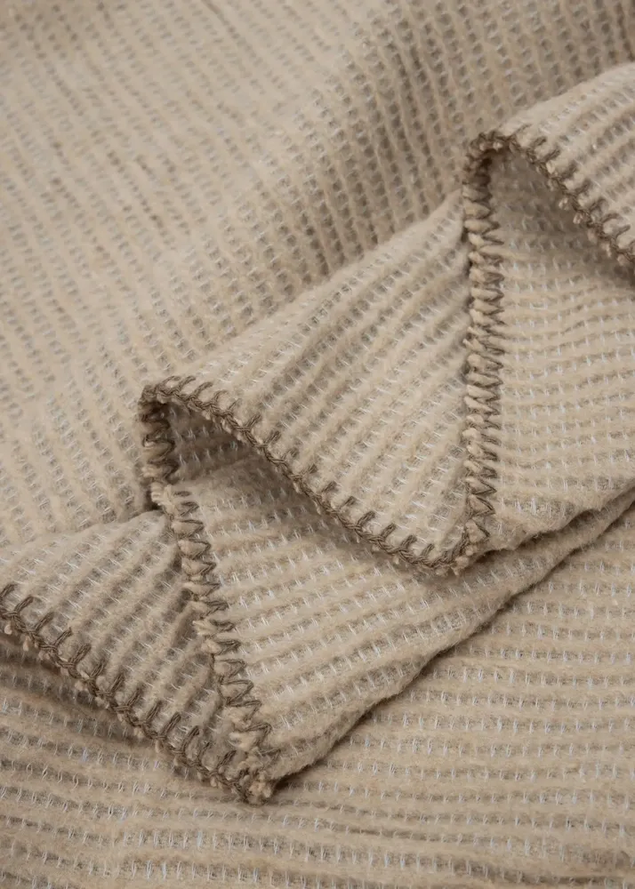 Throw blankets - Blanket Atlas , 150x200cm, beige - DILIOS