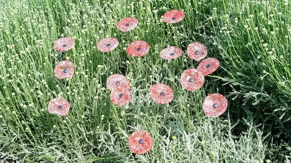 Floral decoration - Small galass flower in transparent, red and white colors - CARNEOL GLASS