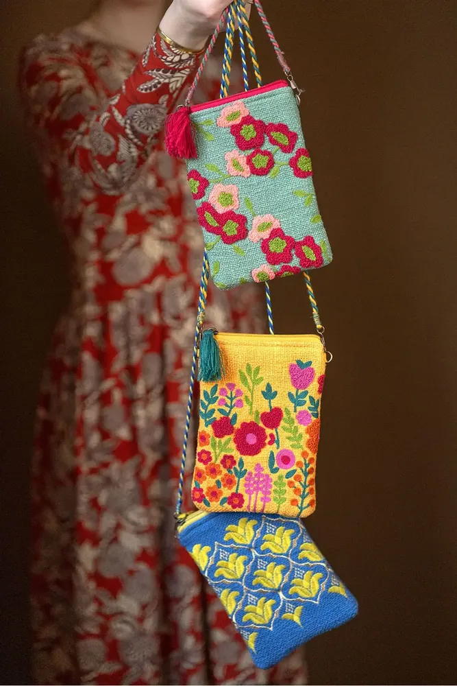 Bags and totes - Shoulder Bag FLOWERS & BLOSSOM - TRANQUILLO