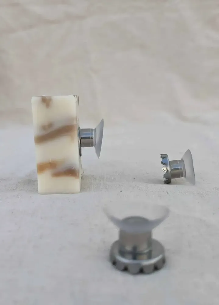 Cosmétiques - Porte-savon ventouse aimanté - NOUS LE SAVONS