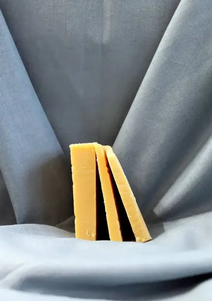 Beauty products - Gentle Organic Soap – Beeswax & Honey - NOUS LE SAVONS
