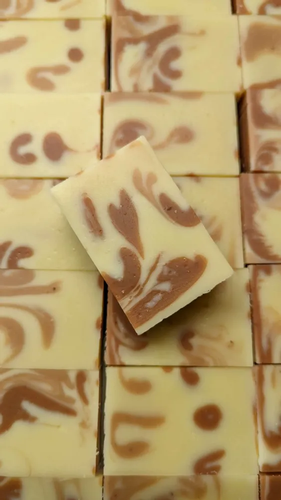 Cosmétiques - Savon bio doux - Géranium & Argile rouge - NOUS LE SAVONS