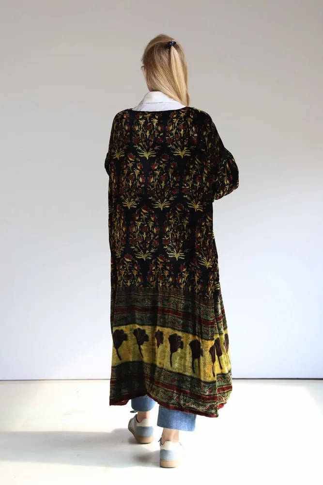 Apparel - Silk velvet printed kimono - SANJANAANDME