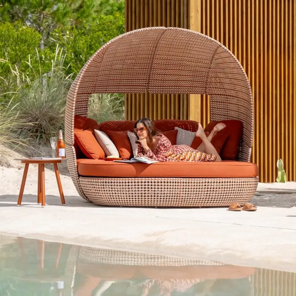 Lawn sofas - Phil Daybed - JATI KEBON