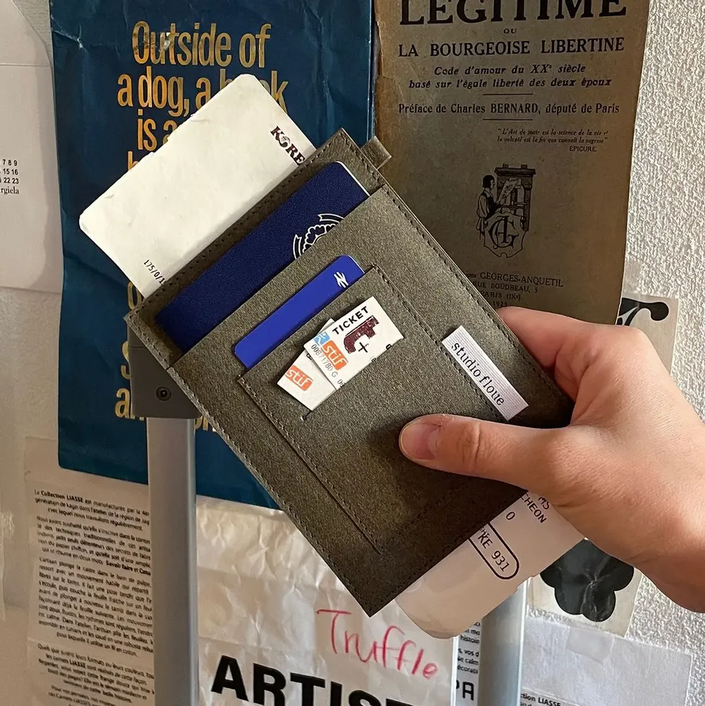 Stationery - [studio floue] Paper Leather Passport Case - SEOUL DESIGN FOUNDATION