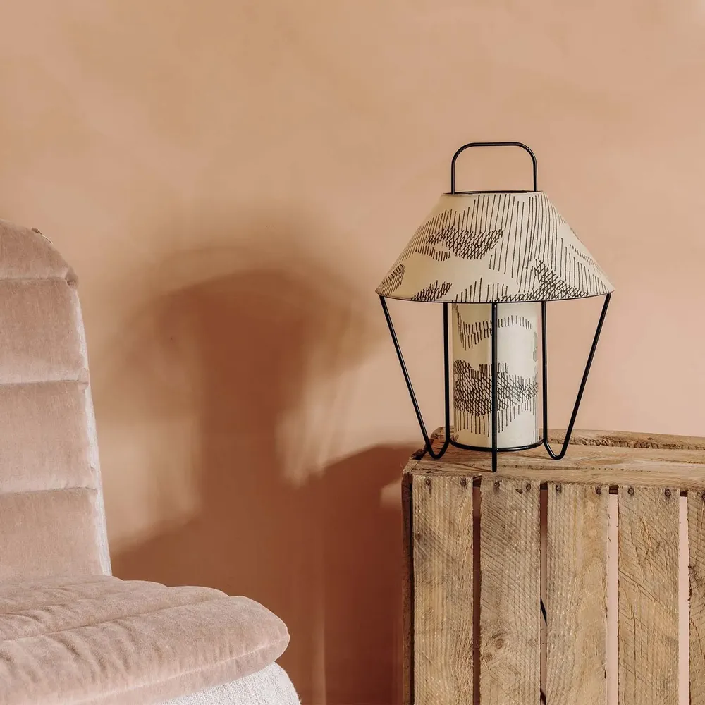 Table lamps - Fifty hand lamp - LE MONDE SAUVAGE BEATRICE LAVAL