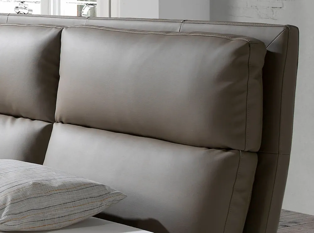 Lits - Lit rembourré en similicuir - ANGEL CERDÁ