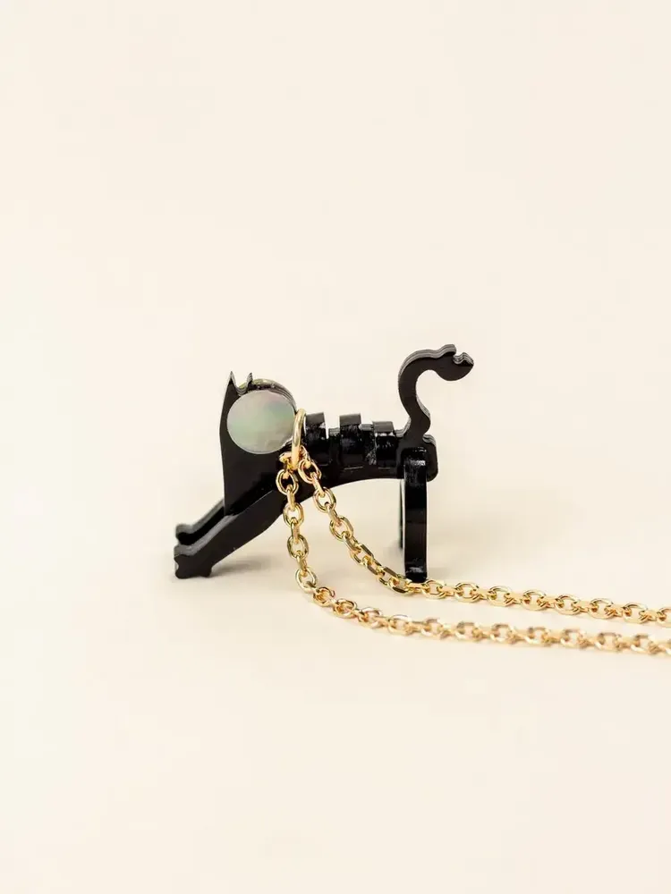 Bijoux - Pendentif Tigre en corne noire et nacre - L INDOCHINEUR X RIVÊT