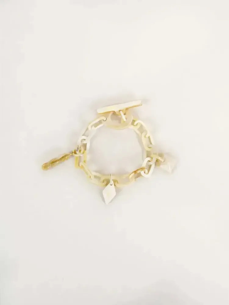 Bracelets - Bracelet chaîne à breloques en corne blonde - L INDOCHINEUR X RIVÊT