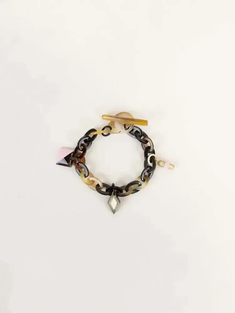 Bracelets - Bracelet chaîne à breloques en sabot et laque tricolore - L INDOCHINEUR X RIVÊT