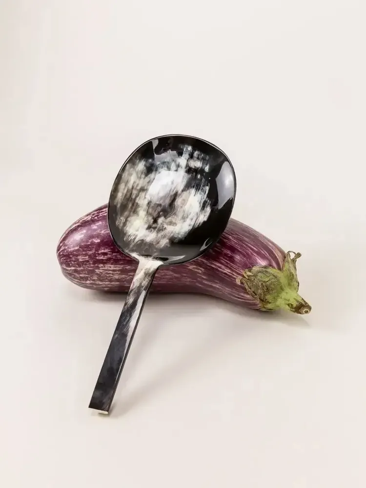 Couverts & ustensiles de cuisine - Cuillère à riz Baguette en corne noire africaine - L INDOCHINEUR X RIVÊT