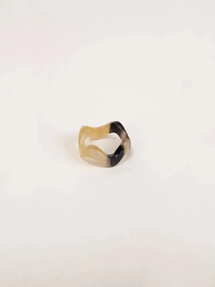 Bijoux - Bague Levure en corne blonde en taille M - L INDOCHINEUR X RIVÊT