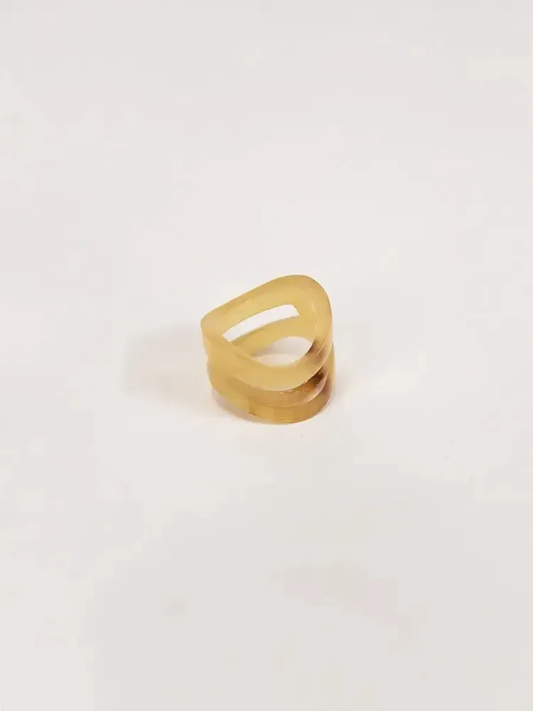 Bijoux - Bague Lipo en corne blonde en taille M - L INDOCHINEUR X RIVÊT
