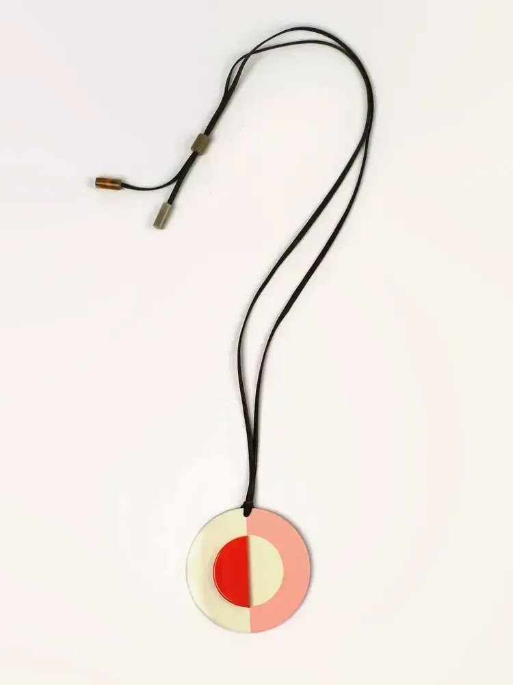 Jewelry - Pendant in horn and tricolor lacquer - L INDOCHINEUR X RIVÊT