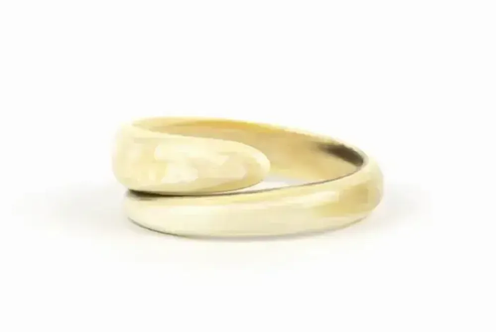 Bracelets - Snake shaped bracelet in blond horn in Size M - L INDOCHINEUR X RIVÊT