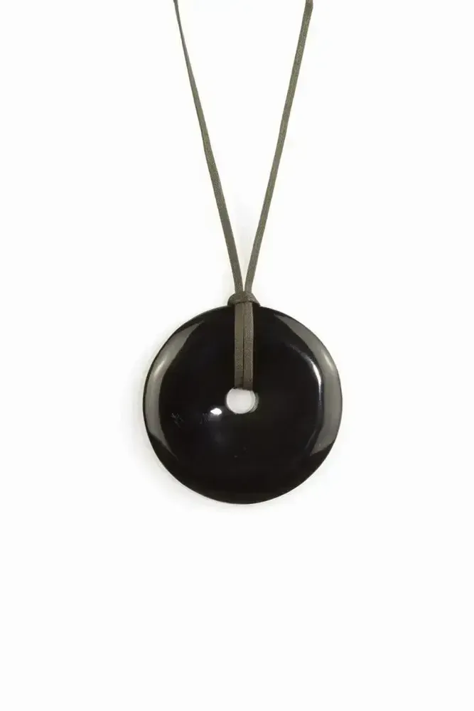 Jewelry - Perforated disc pendant in black horn - L INDOCHINEUR X RIVÊT