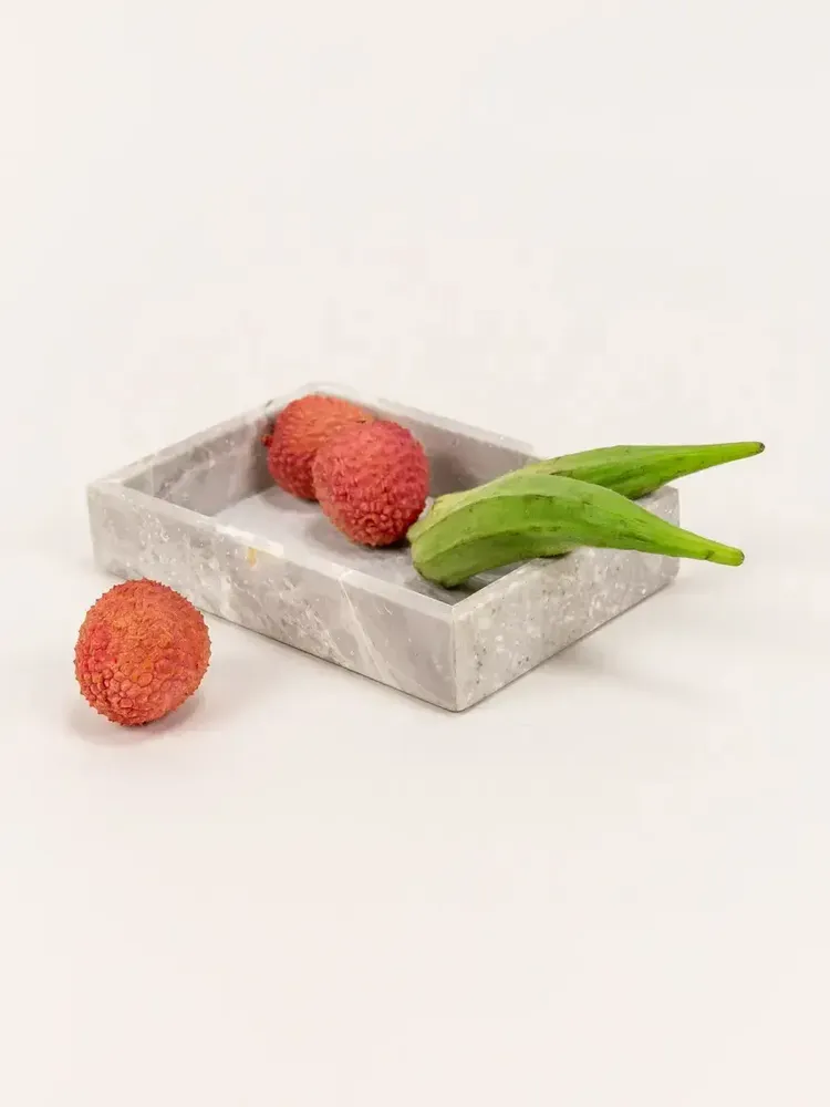 Trays - Small Titan tray in white cloudy marble - L INDOCHINEUR X RIVÊT