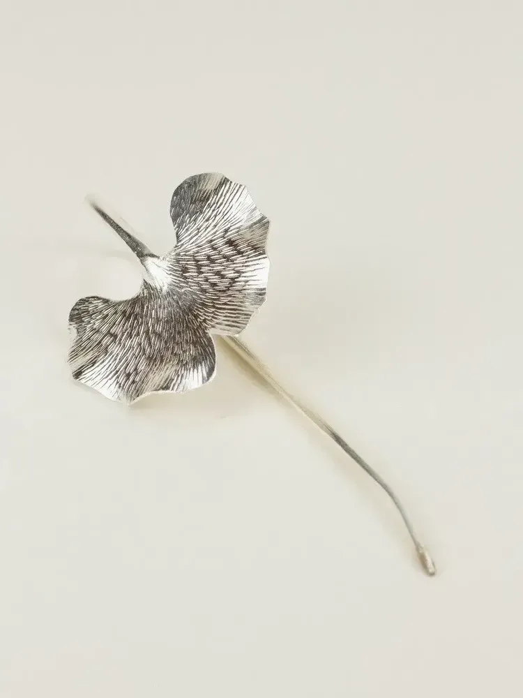 Barrettes - Gingko-shaped hairpin in silvery metal - L INDOCHINEUR X RIVÊT