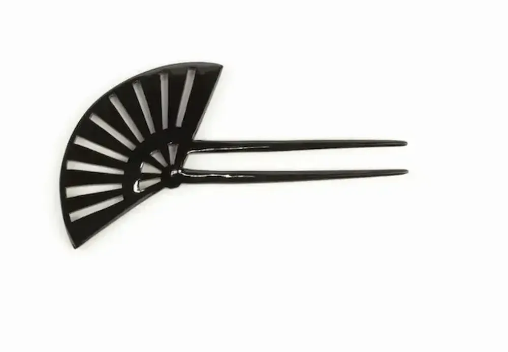Barrettes - Offset Fan-shaped hairpin in blond horn - L INDOCHINEUR X RIVÊT