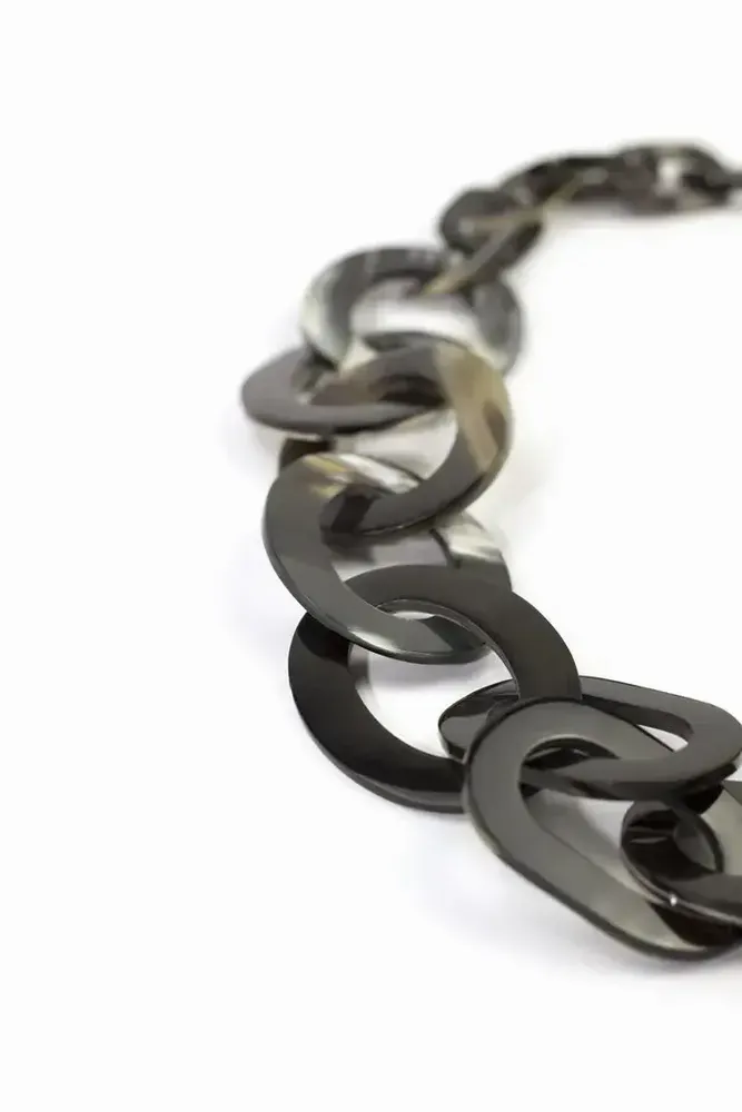 Jewelry - 3-size flat oval rings long necklace in marbled black horn - L INDOCHINEUR X RIVÊT