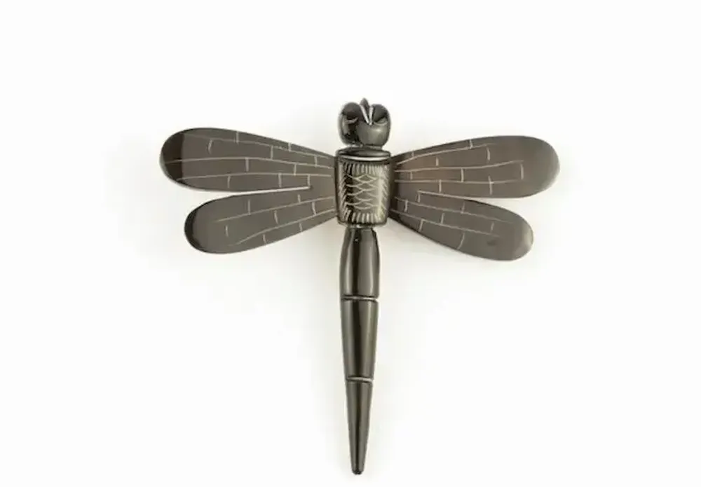 Broches - Broche libellule courte en corne noire unie - L INDOCHINEUR X RIVÊT