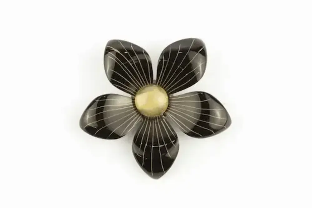 Broches - Broche fleur bicolore en corne noire unie - L INDOCHINEUR X RIVÊT
