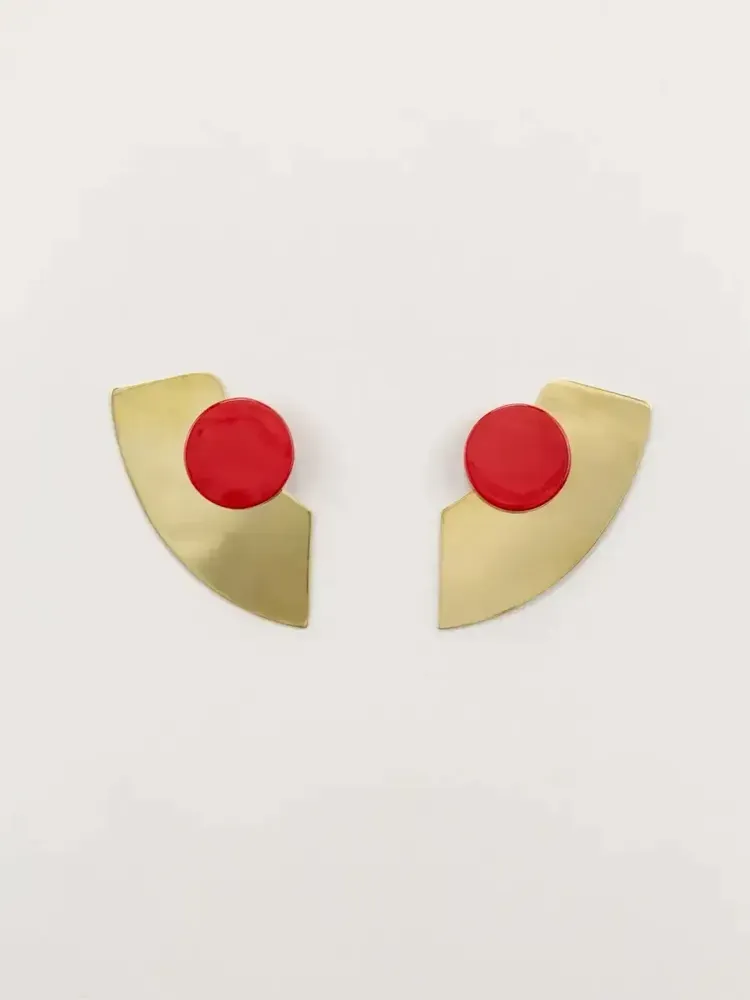 Jewelry - 2-part half round brass earrings with a red lacquer pendant - L INDOCHINEUR X RIVÊT
