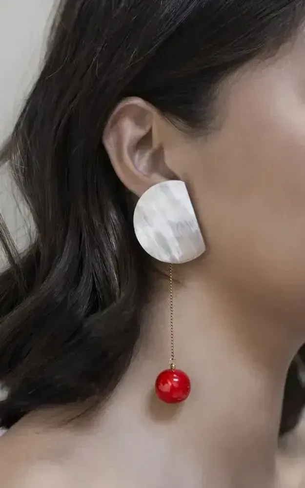 Bijoux - Boucles d'oreilles 2 parties pastille ronde corne et goutte laiton - L INDOCHINEUR X RIVÊT