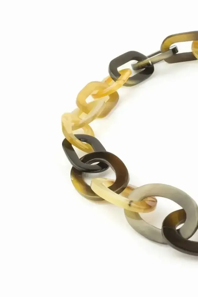 Jewelry - Necklace with 3 different sizes of flat oval rings in white African horn - L INDOCHINEUR X RIVÊT