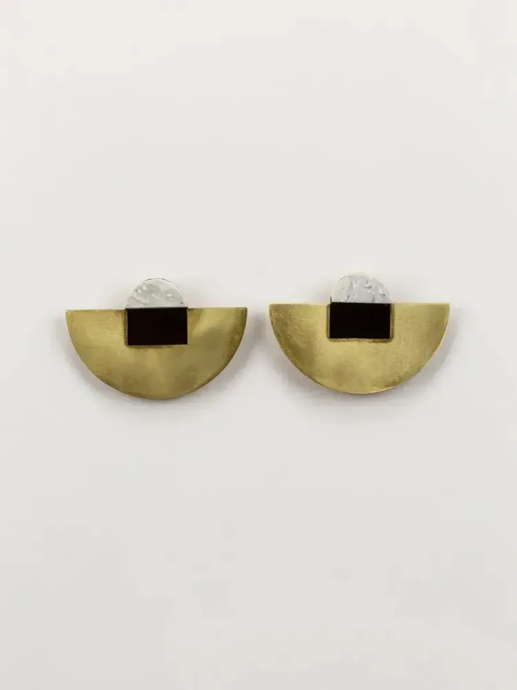 Jewelry - Stone & Brass Crescent earrings - L INDOCHINEUR X RIVÊT