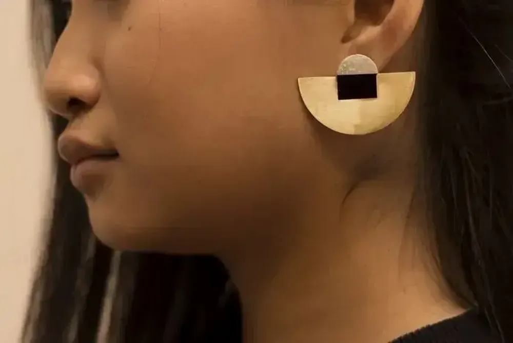 Jewelry - Stone & Brass Crescent earrings - L INDOCHINEUR X RIVÊT