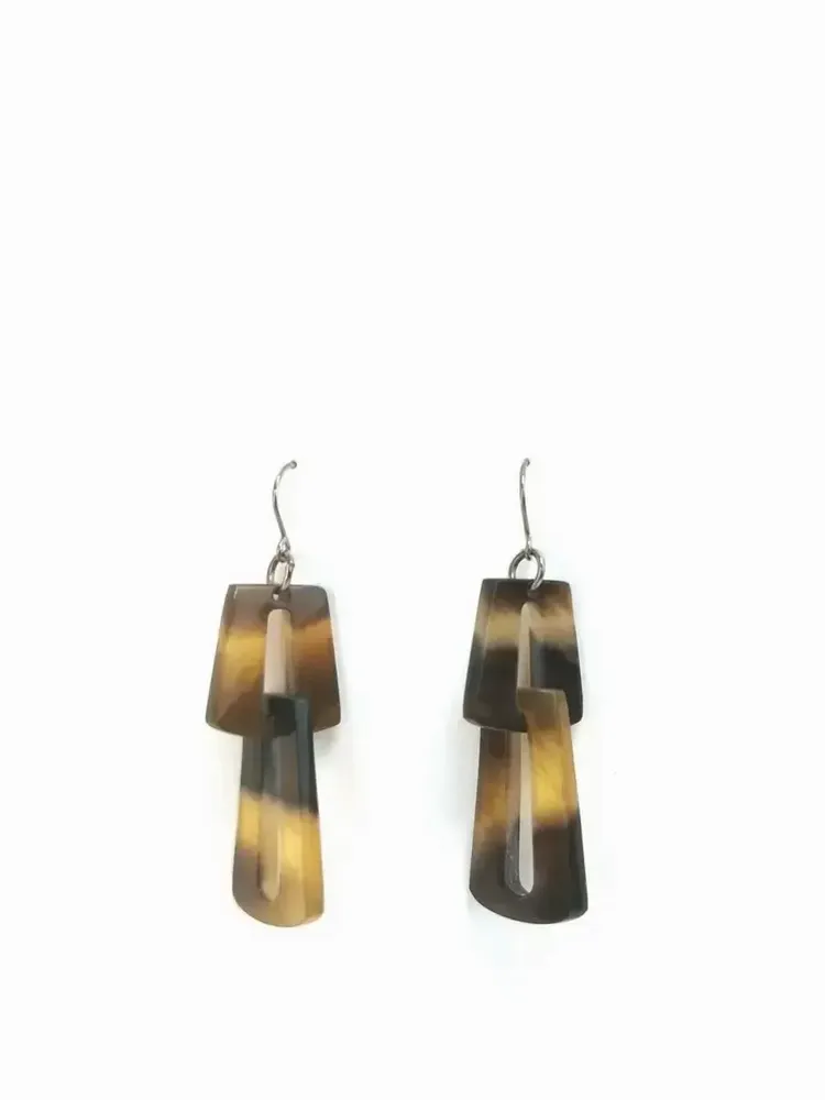 Jewelry - Link earrings in blond horn - L INDOCHINEUR X RIVÊT