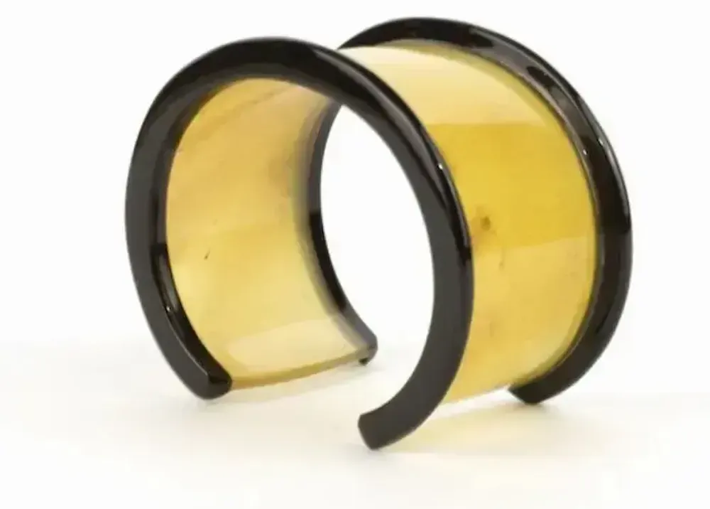 Bracelets - Open bracelet reel in blond horn in Size S - L INDOCHINEUR X RIVÊT