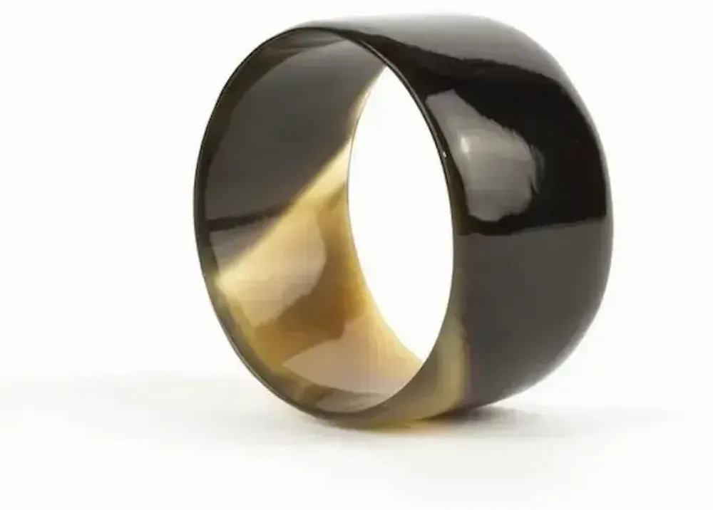 Bracelets - Broad marbled black horn bracelet in Size S - L INDOCHINEUR X RIVÊT