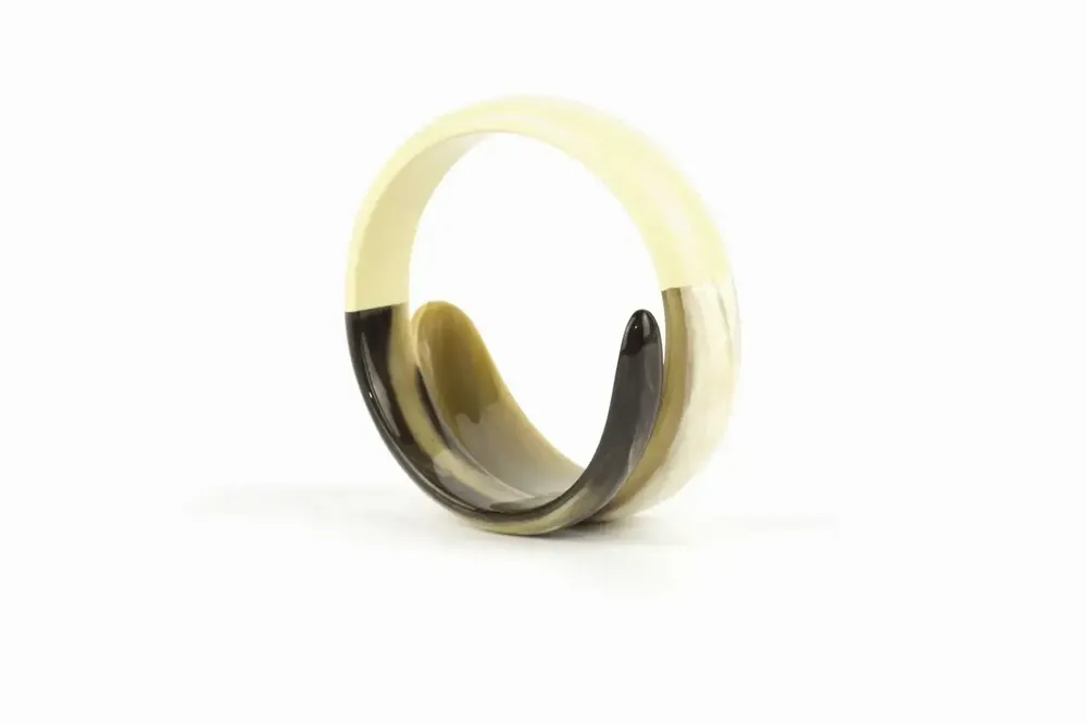 Bracelets - Ivory lacquered snake-shaped bracelet in Size L - L INDOCHINEUR X RIVÊT