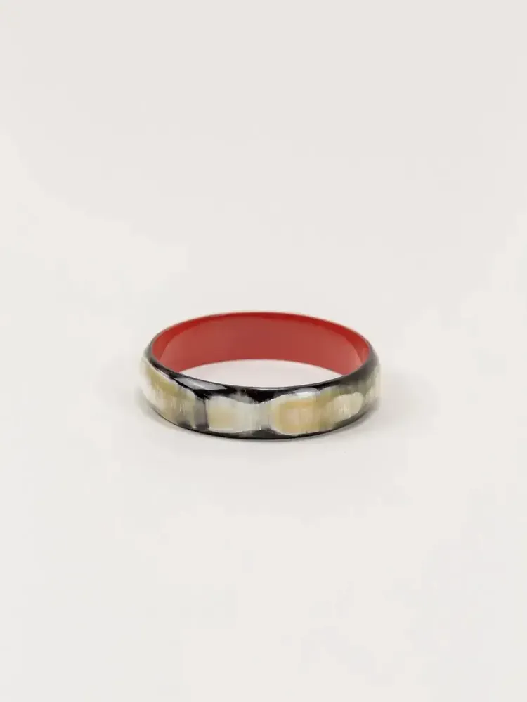 Bracelets - Marbled black horn bracelet with brick lacquer in Size S - L INDOCHINEUR X RIVÊT